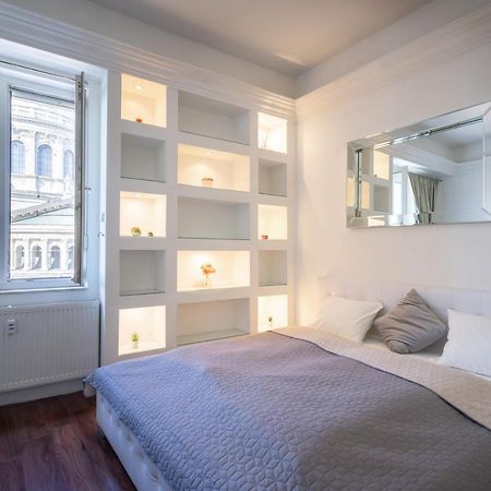 Basilica And Castle View Luxury Suite, Free Parking Reservation Needed Budapest Bagian luar foto