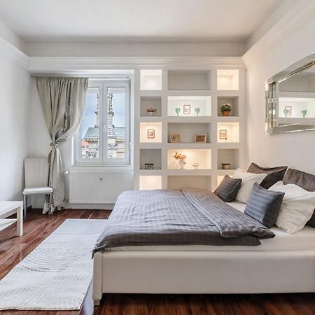 Basilica And Castle View Luxury Suite, Free Parking Reservation Needed Budapest Bagian luar foto