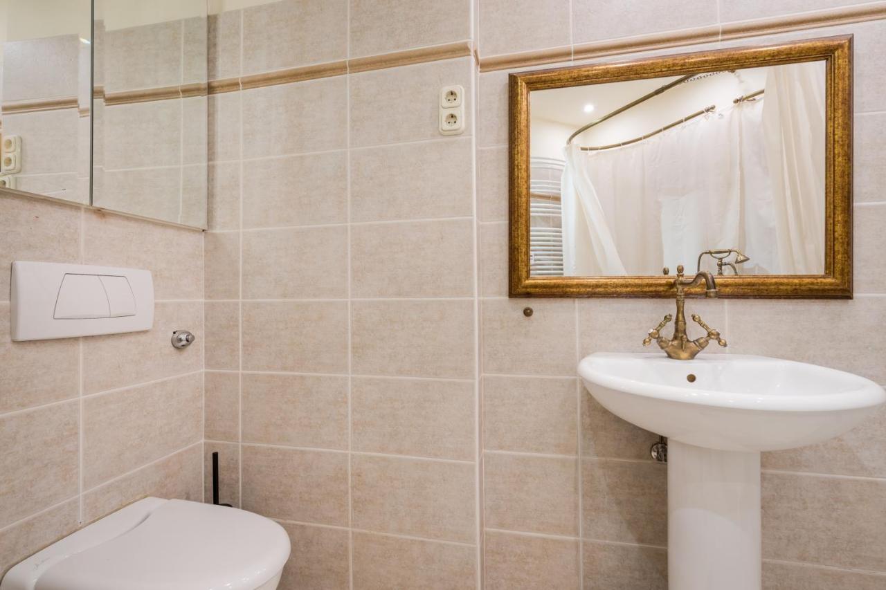 Basilica And Castle View Luxury Suite, Free Parking Reservation Needed Budapest Bagian luar foto