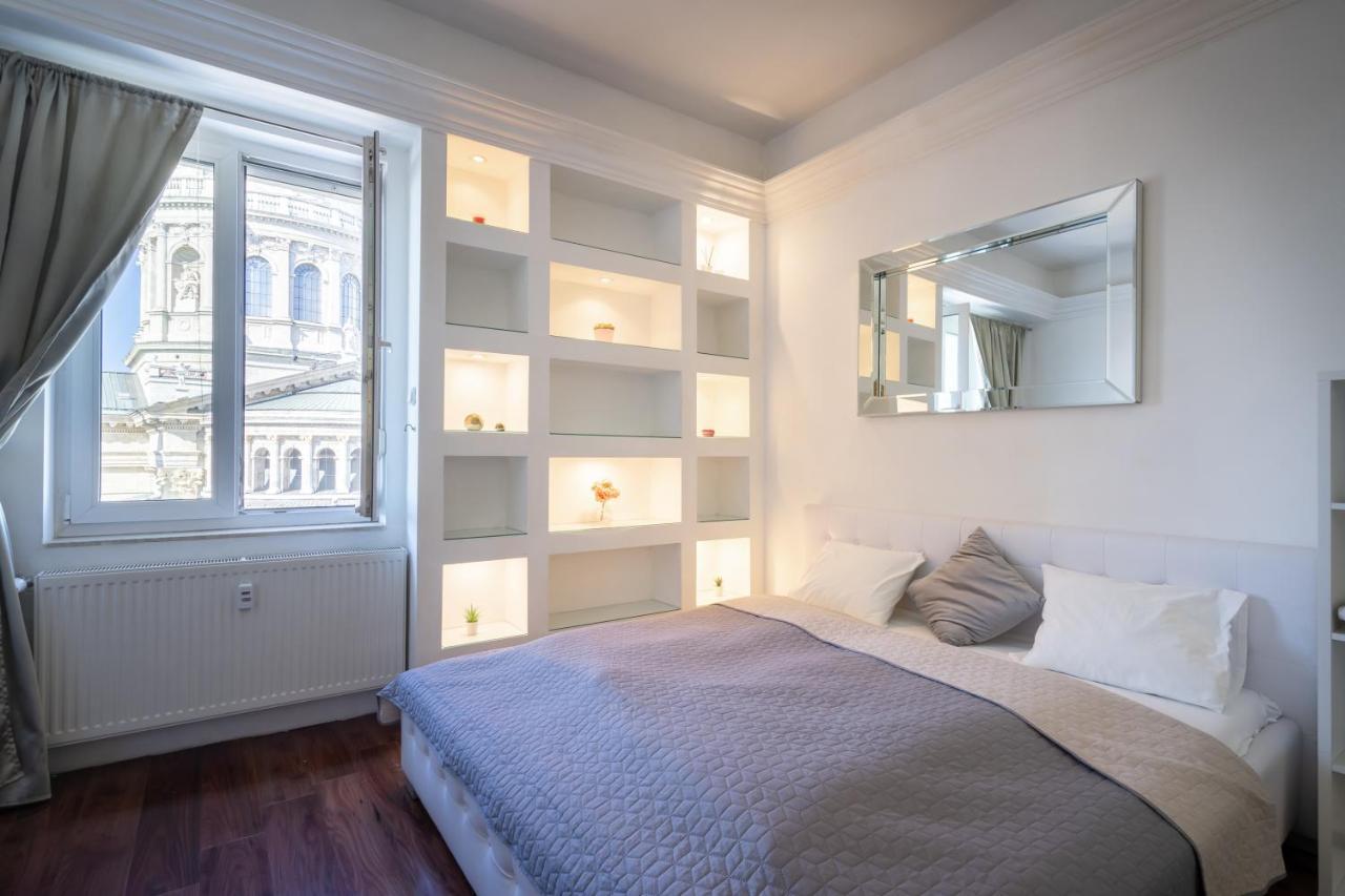 Basilica And Castle View Luxury Suite, Free Parking Reservation Needed Budapest Bagian luar foto
