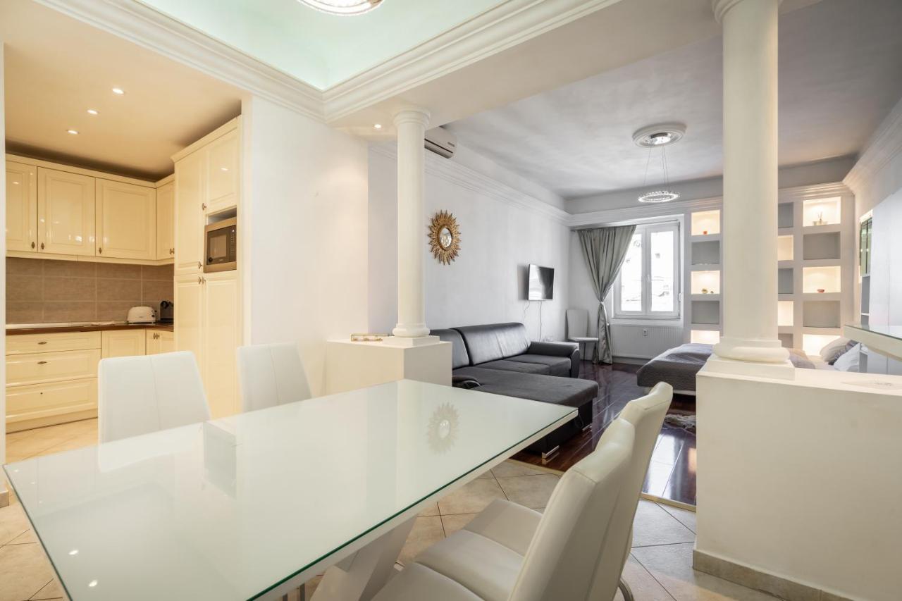 Basilica And Castle View Luxury Suite, Free Parking Reservation Needed Budapest Bagian luar foto