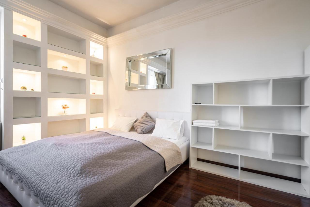 Basilica And Castle View Luxury Suite, Free Parking Reservation Needed Budapest Bagian luar foto